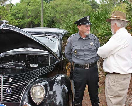 McKennaG_CarShowGeo 017EI
