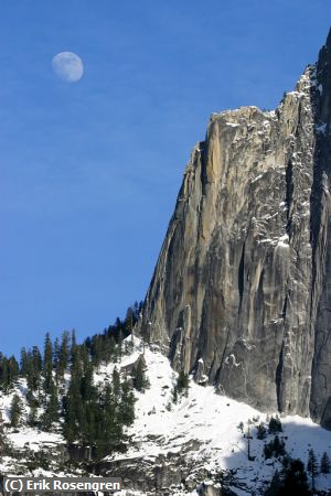 Missing Image: i_0022.jpg - Moon over Half Dome