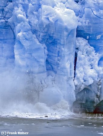 Missing Image: i_0016.jpg - Hubbard Glacier Calving