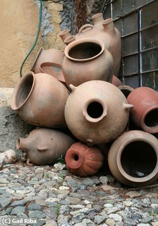 Missing Image: i_0040.jpg - clay jugs