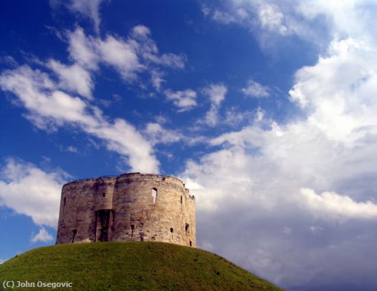 Missing Image: i_0018.jpg - Cliffords Tower