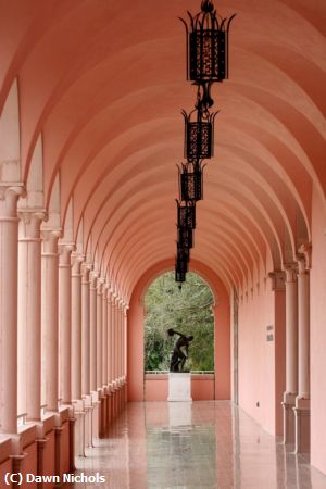 Missing Image: i_0025.jpg - Arches In Hallway