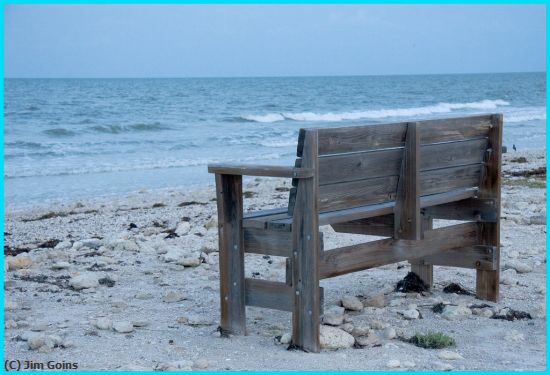 Missing Image: i_0003.jpg - Empty-Beach-Bench