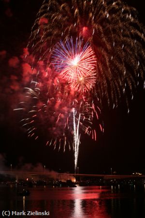 Missing Image: i_0008.jpg - Fireworks 2