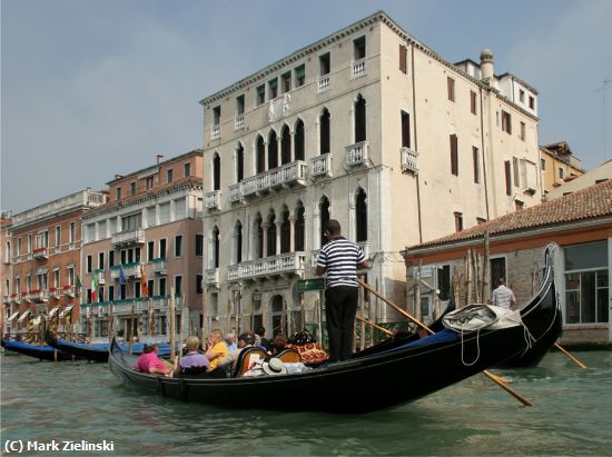 Missing Image: i_0041.jpg - Gondola In Venice, Italy