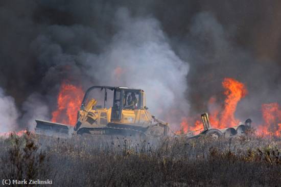 Missing Image: i_0026.jpg - Bulldozer In A Fire