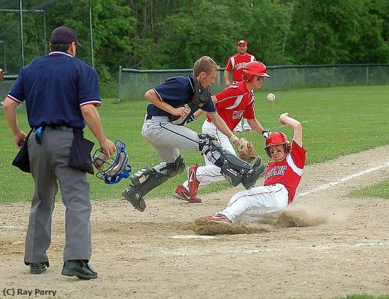 Missing Image: i_0044.jpg - safe at home plate