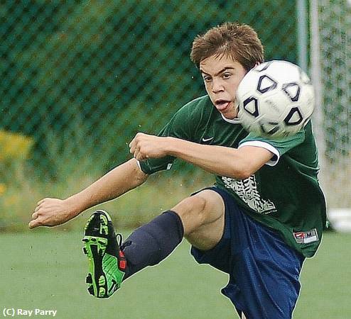 Missing Image: i_0069.jpg - kicking soccer ball