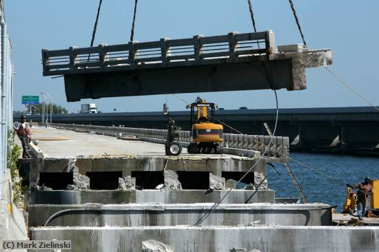 Missing Image: i_0052.jpg - Bridge Demolition