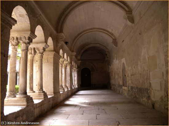 Missing Image: i_0028.jpg - StRemy monastery shadows