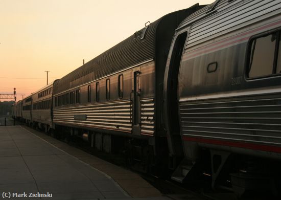 Missing Image: i_0052.jpg - Early Morning Train