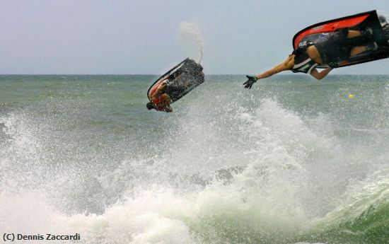 Missing Image: i_0013.jpg - Jetski Acrobats