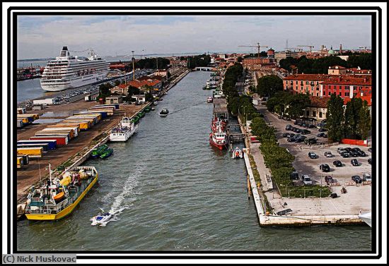 Missing Image: i_0055.jpg - Venice Waterway