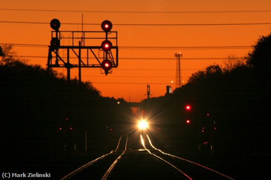 Missing Image: i_0030.jpg - Train At Dusk