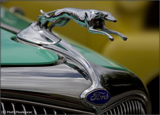 Missing Image: i_0018.jpg - Ford Greyhound Hood Ornament