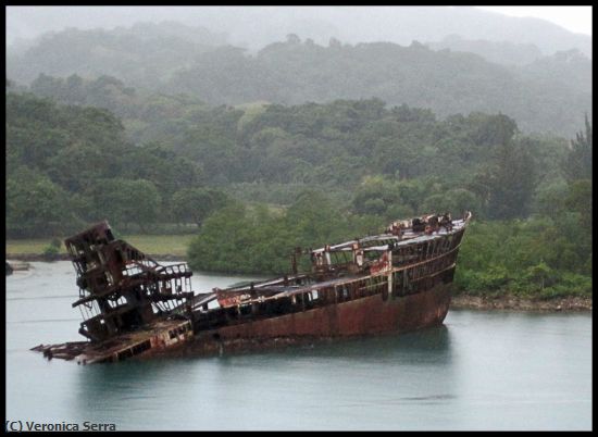 Missing Image: i_0053.jpg - Rainy Day In Roatan