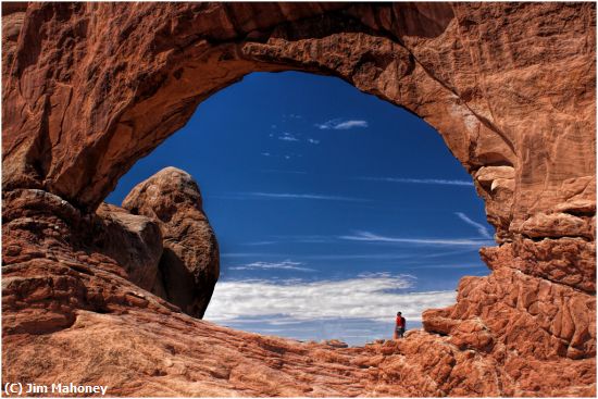 Missing Image: i_0046.jpg - North Window Arches