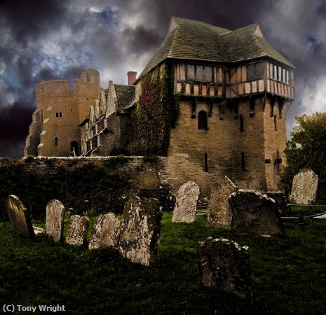 Missing Image: i_0027.jpg - Storm Over Stokesay Castle