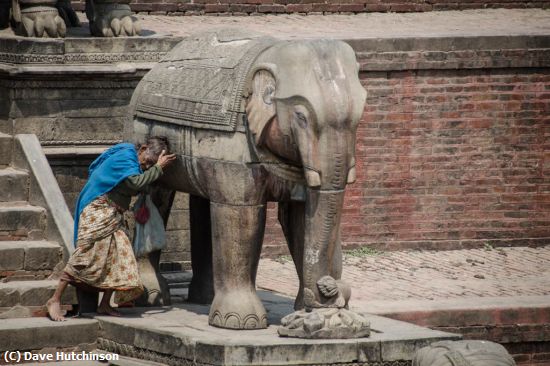 Missing Image: i_0034.jpg - Worshipping Ganesh