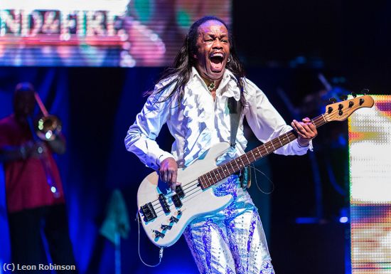 Missing Image: i_0022.jpg - Earth Wind & Fire Legend