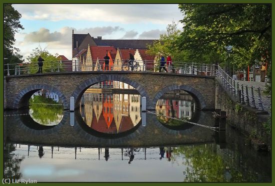 Missing Image: i_0007.jpg - REFLECTIONS-IN-BRUGGE