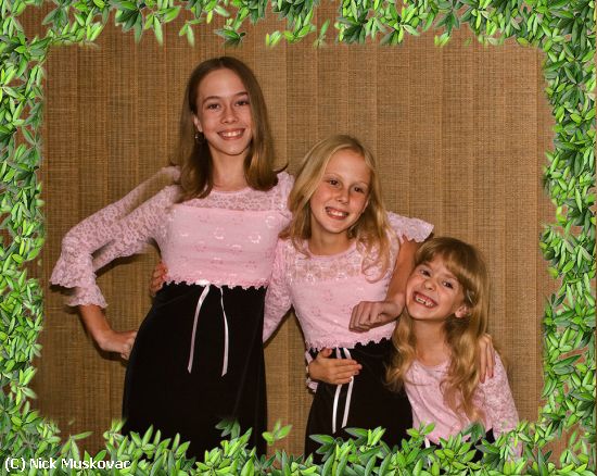 Missing Image: i_0044.jpg - My-3-Grandchildren