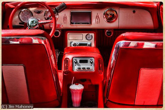 Missing Image: i_0034.jpg - Red-Interior