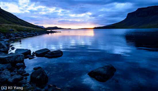 Missing Image: i_0012.jpg - Sunset over bay, Iceland