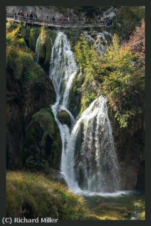 Missing Image: i_0028.jpg - BRIDGE-OVER-FALLING-WATER
