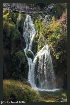 Missing Image: i_0028.jpg - BRIDGE-OVER-FALLING-WATER