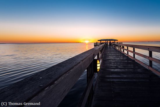 Missing Image: i_0048.jpg - Sunrise at the Pier