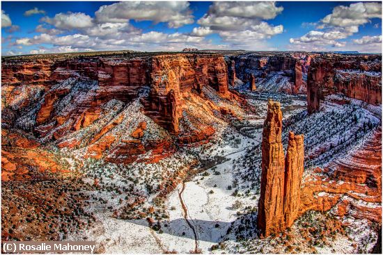 Missing Image: i_0021.jpg - Looking into the Canyon