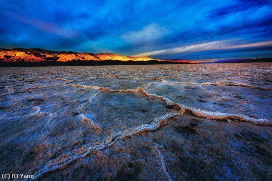 Missing Image: i_0023.jpg - Morning in badwater