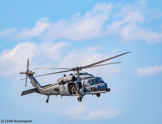 Missing Image: i_0042.jpg - Black-Hawk-chopper-On-misson