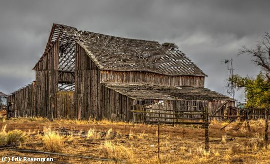 Missing Image: i_0018.jpg - Dated-Barn-Utah