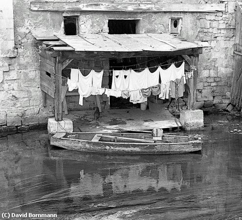 Missing Image: i_0041.jpg - Laundry Day