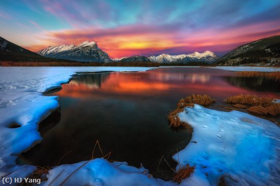 Missing Image: i_0007.jpg - Morning at Vermillion Lake