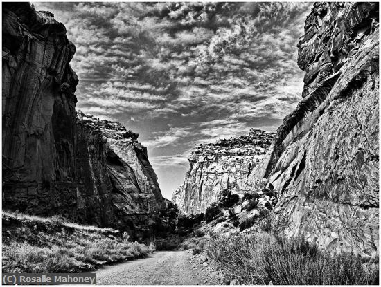 Missing Image: i_0054.jpg - Road into the Canyon