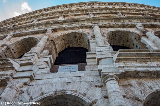 Missing Image: i_0039.jpg - Looking Up to the Past