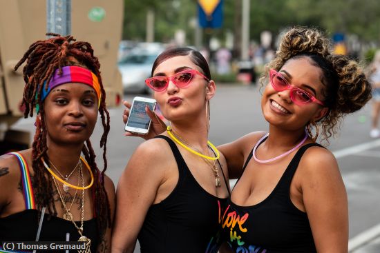 Missing Image: i_0018.jpg - Girls at Pride