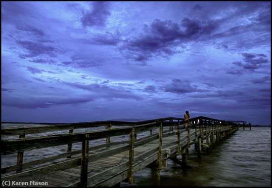 Missing Image: i_0042.jpg - Pier-at-night