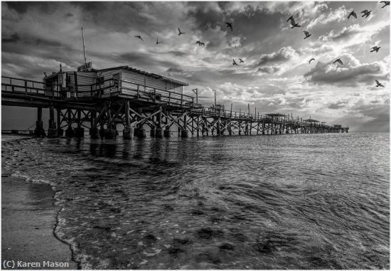 Missing Image: i_0071.jpg - the-pier