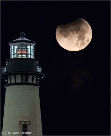 Missing Image: i_0039.jpg - Lighthouse and Eclipse