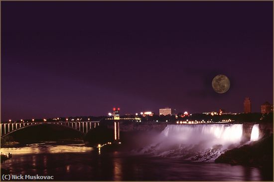 Missing Image: i_0043.jpg - NIAGARA-FALLS-AT-NIGHT