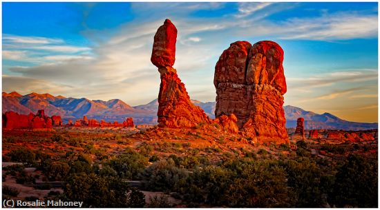 Missing Image: i_0041.jpg - A Different View of Balanced Rock