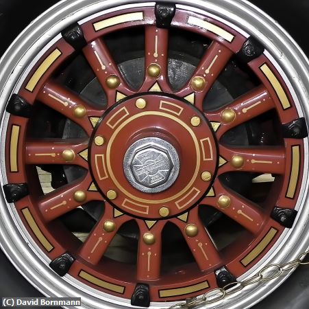 Missing Image: i_0031.jpg - Fire Engine Wheel