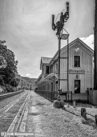 Missing Image: i_0055.jpg - Thurmond-Train-Station