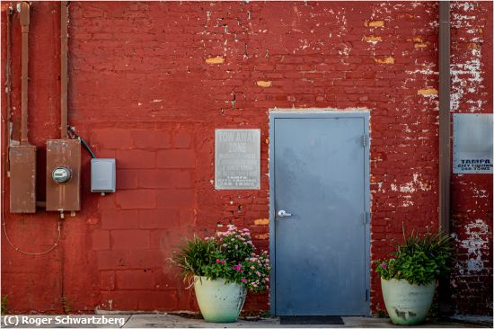 Missing Image: i_0050.jpg - Door in Ybor