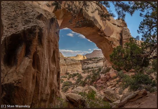 Missing Image: i_0038.jpg - Captal-Rock-Arch-View