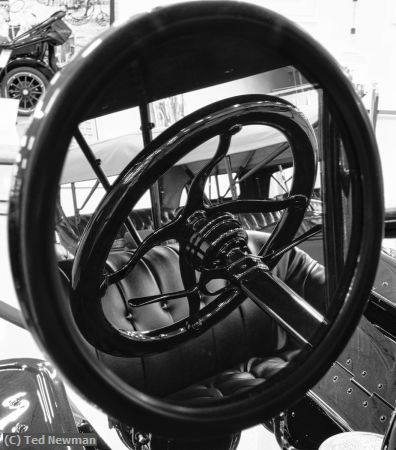 Missing Image: i_0076.jpg - reflections of a motor car
